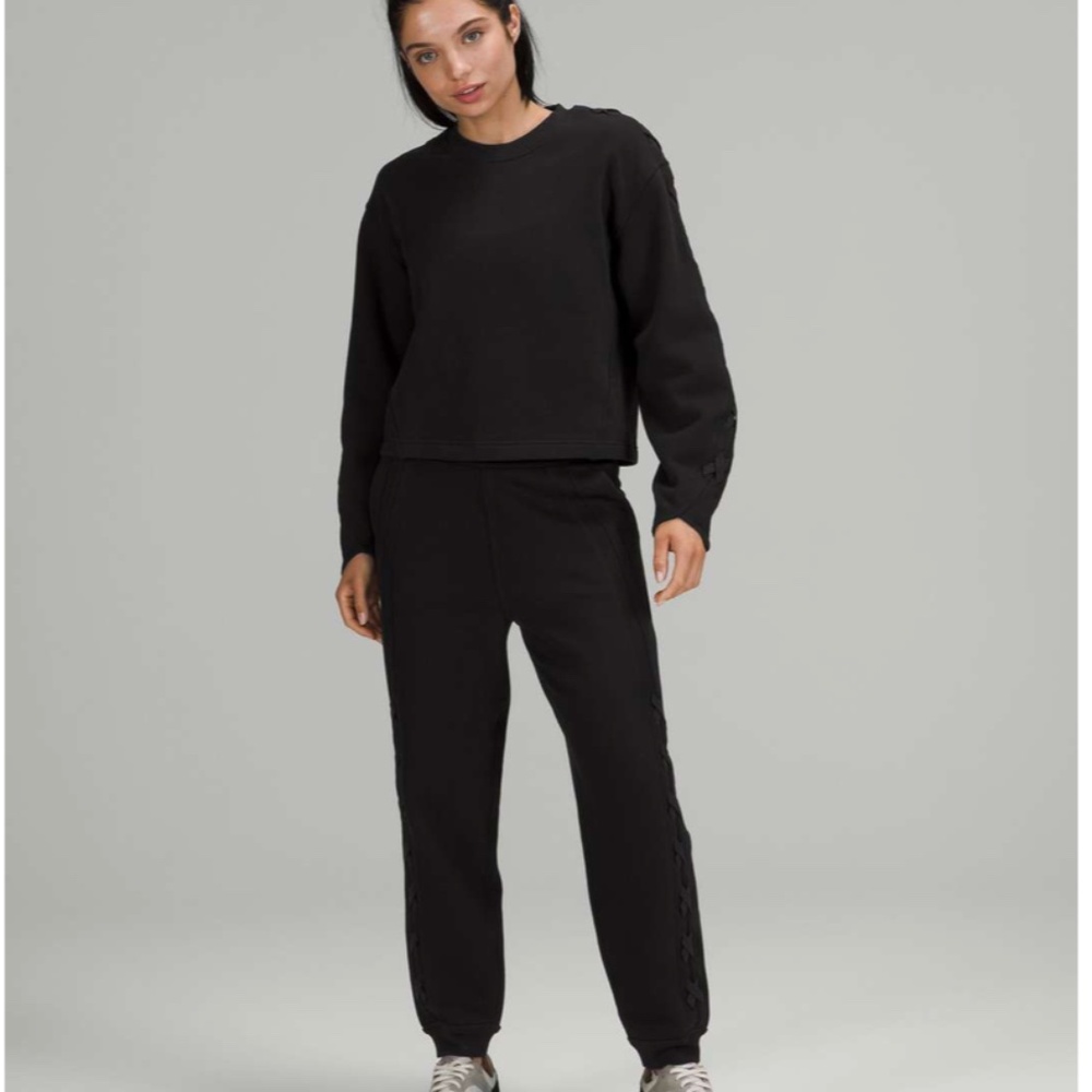 Lululemon Braided Detail High Rise Jogger - Black, Size: 0, NWT